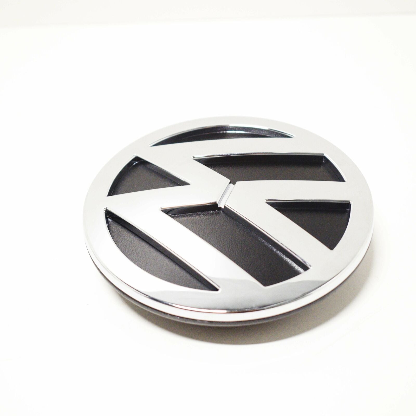 NEW VOLKSWAGEN CRAFTER REAR TRUNK BOOT EMBLEM BADGE 2E1853600 ORIGINAL