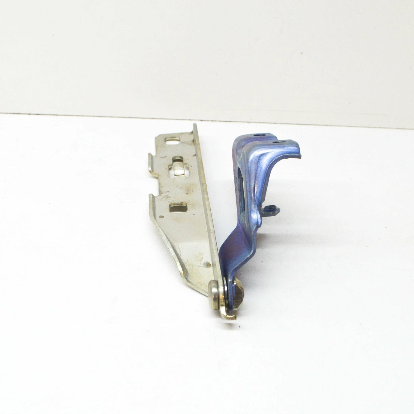 NEW AUDI A5 8T3 FRONT LEFT BONNET HOOD HINGE 8T0823301E