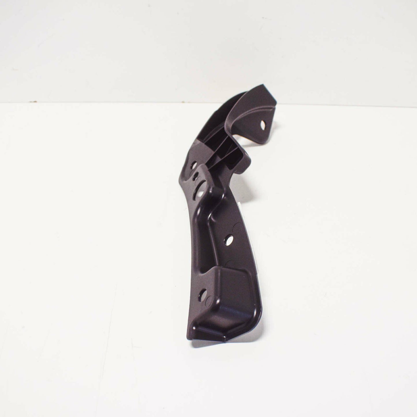 NEW MERCEDES-BENZ GLC X253 FRONT RIGHT BUMPER LOWER BRACKET A2538857800 ORIGINAL