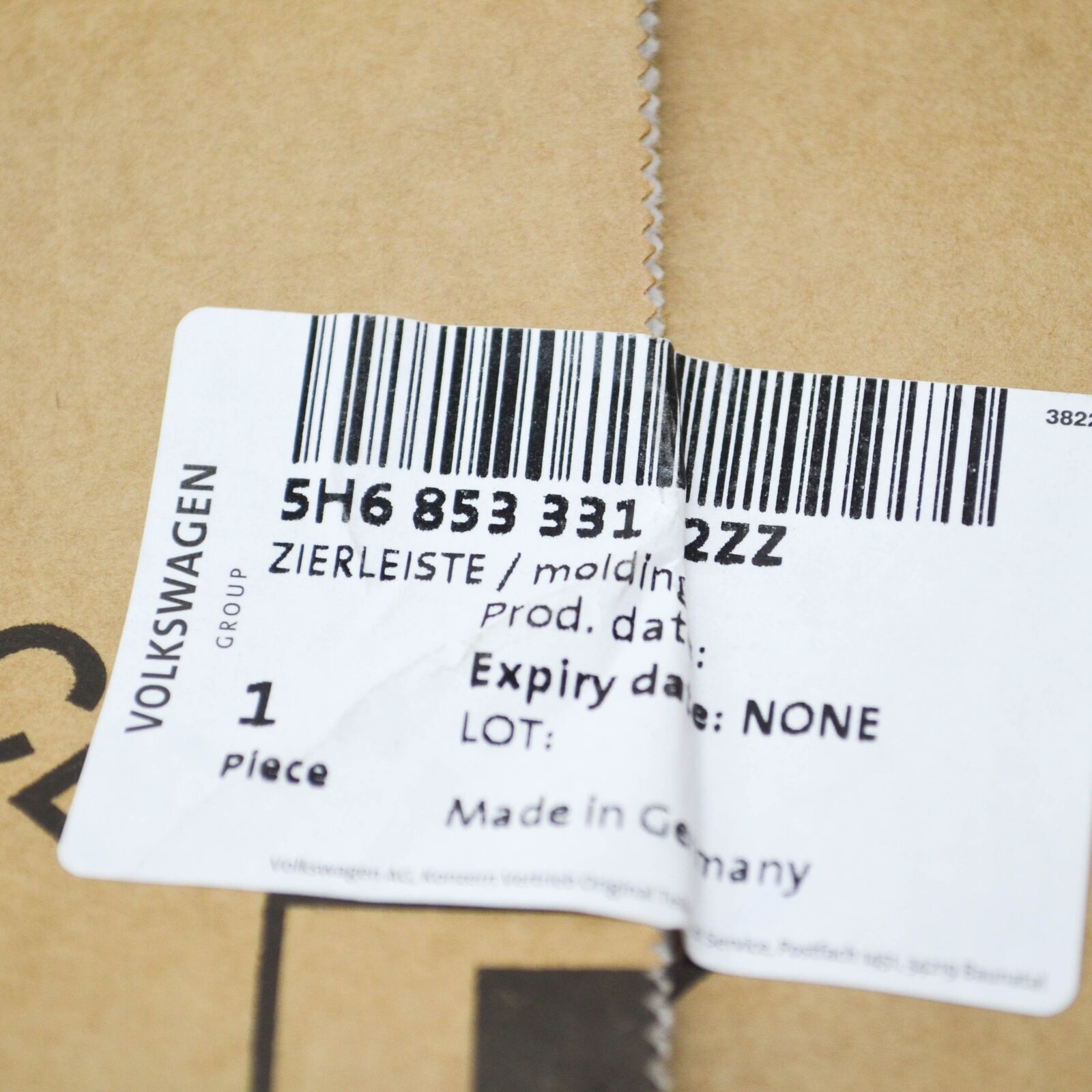 NEW VW GOLF MK8 CD REAR BUMPER LEFT DECORATIVE TRIM CHROME 5H68533312ZZ ORIGINAL