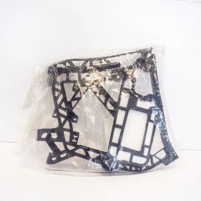 NEW MERCEDES-BENZ GLS REAR BUMPER LEFT SIDE HOLDER BRACKET X166 A1668800912