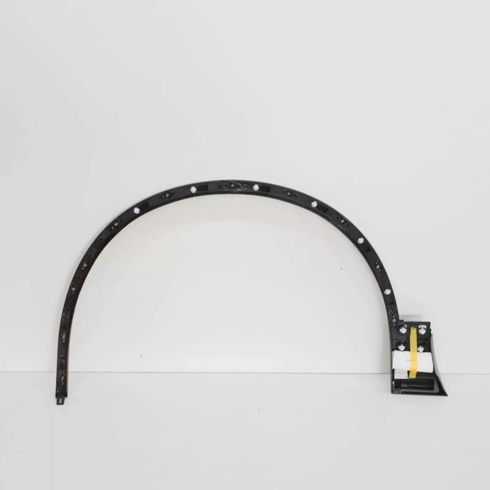 NEW VW TOUAREG 7P FRONT RIGHT FENDER WHEEL COVER MOLDING 7P6853718GGRU ORIGINAL