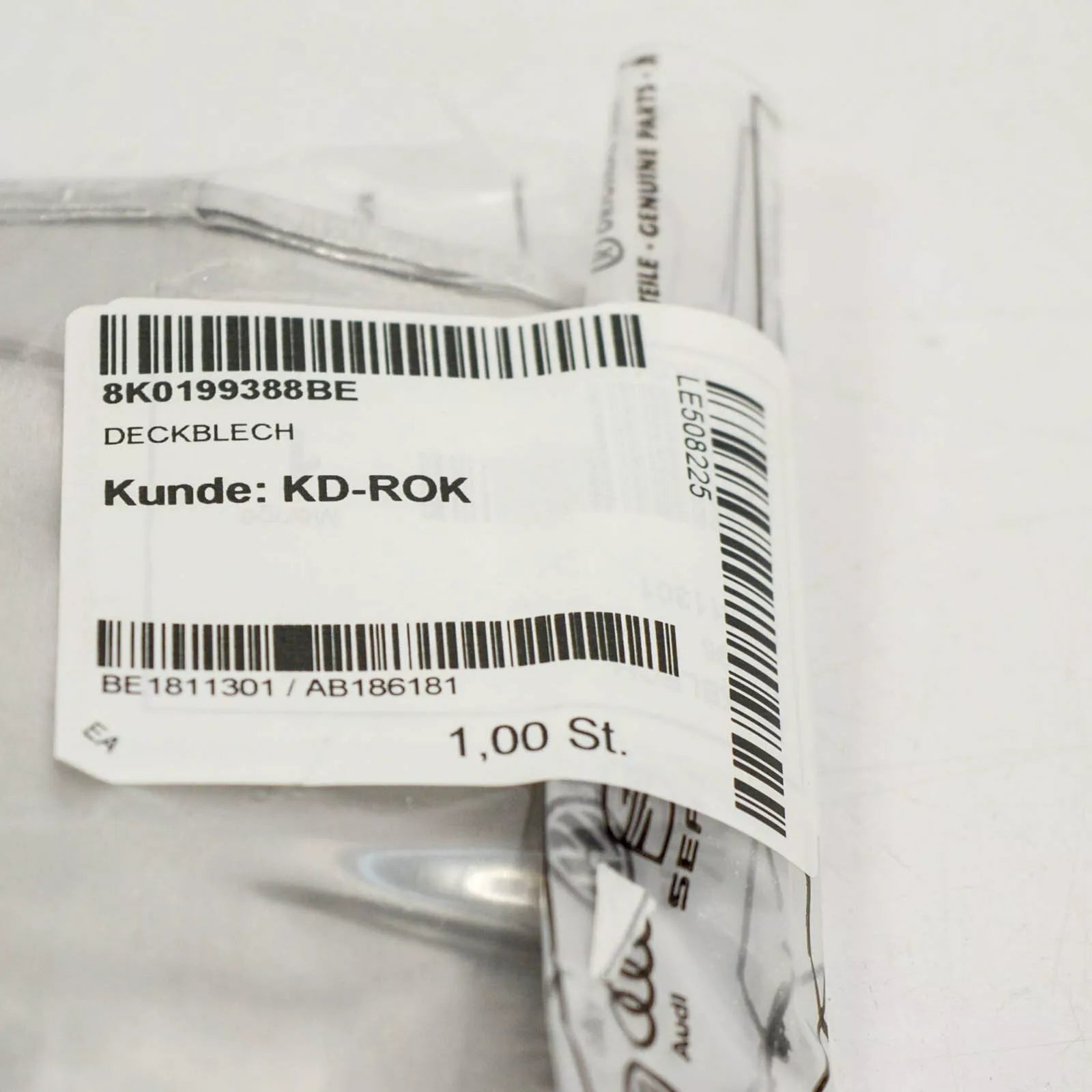 NEW AUDI A4 B8 RIGHT ENGINE BRACKET COVER 8K0199388BE ORIGINAL