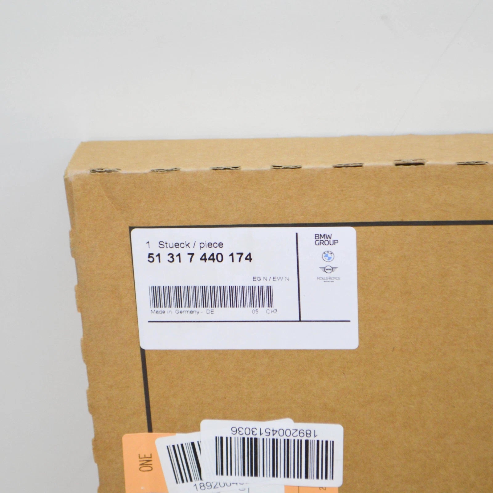 NEW BMW 8 GRAN COUPE G16 WINDSHIELD COVER 51317440174 ORIGINAL