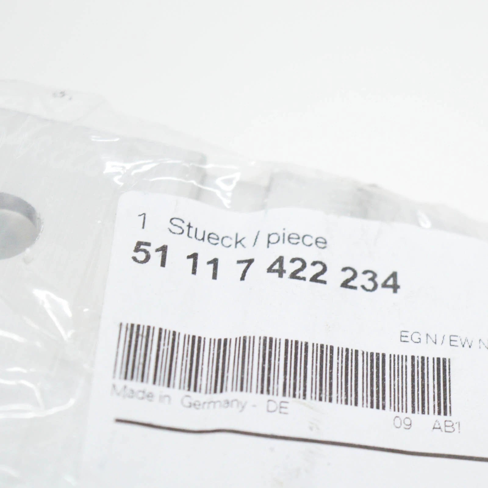 NEW BMW 3 G20 FRONT BUMPER RIGHT REINFORCEMENT BAR ADAPTER 51117422234 ORIGINAL