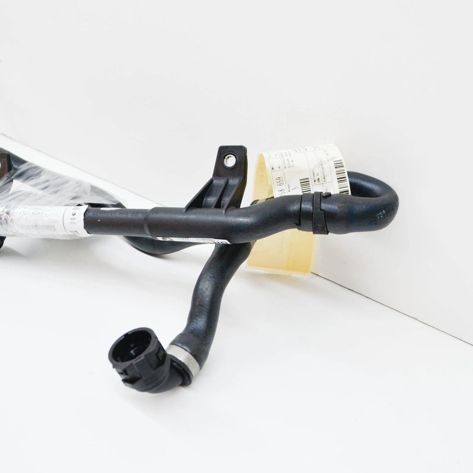 NEW BMW X1 E84 REFRIGERANT COOLANT PIPE HOSE 17127639027 7639027 ORIGINAL