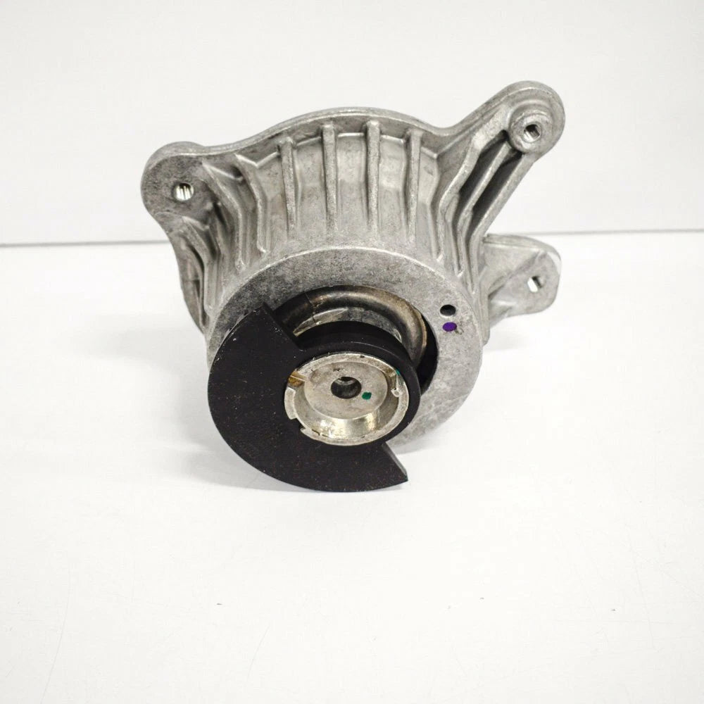 NEW MERCEDES BENZ C CLASS W205 LEFT SIDE ENGINE MOUNT A2052407600 ORIGINAL