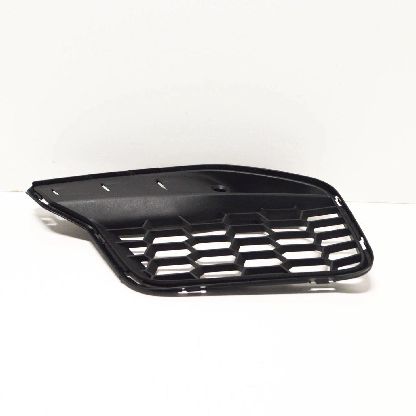 NEW BMW X6 F86 M FRONT BUMPER LEFT GRILLE 51118056261 8056261 2015 ORIGINAL