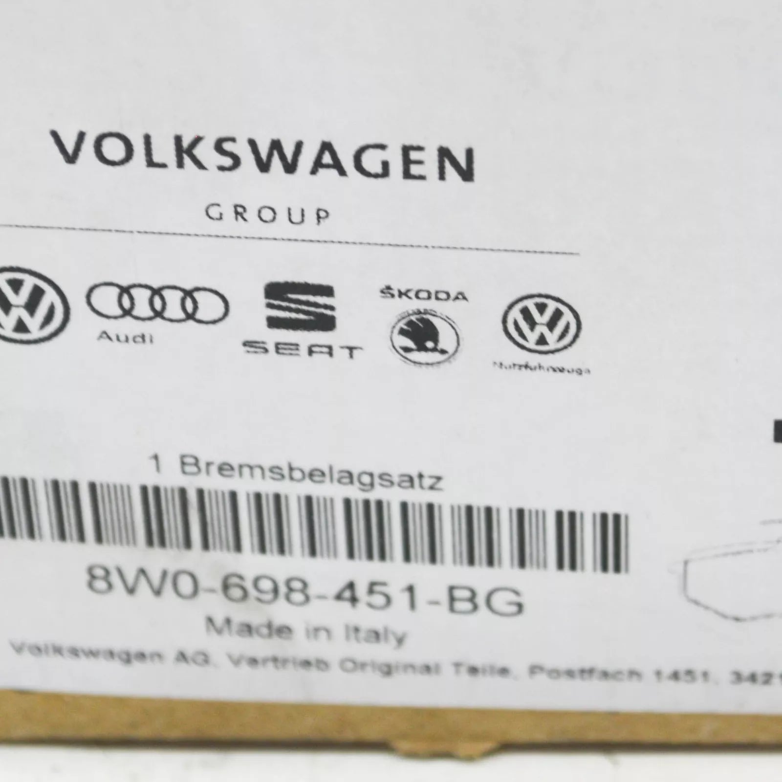 NEW AUDI A4 AVANT B9 REAR BRAKE PADS SET 8W0698451BG