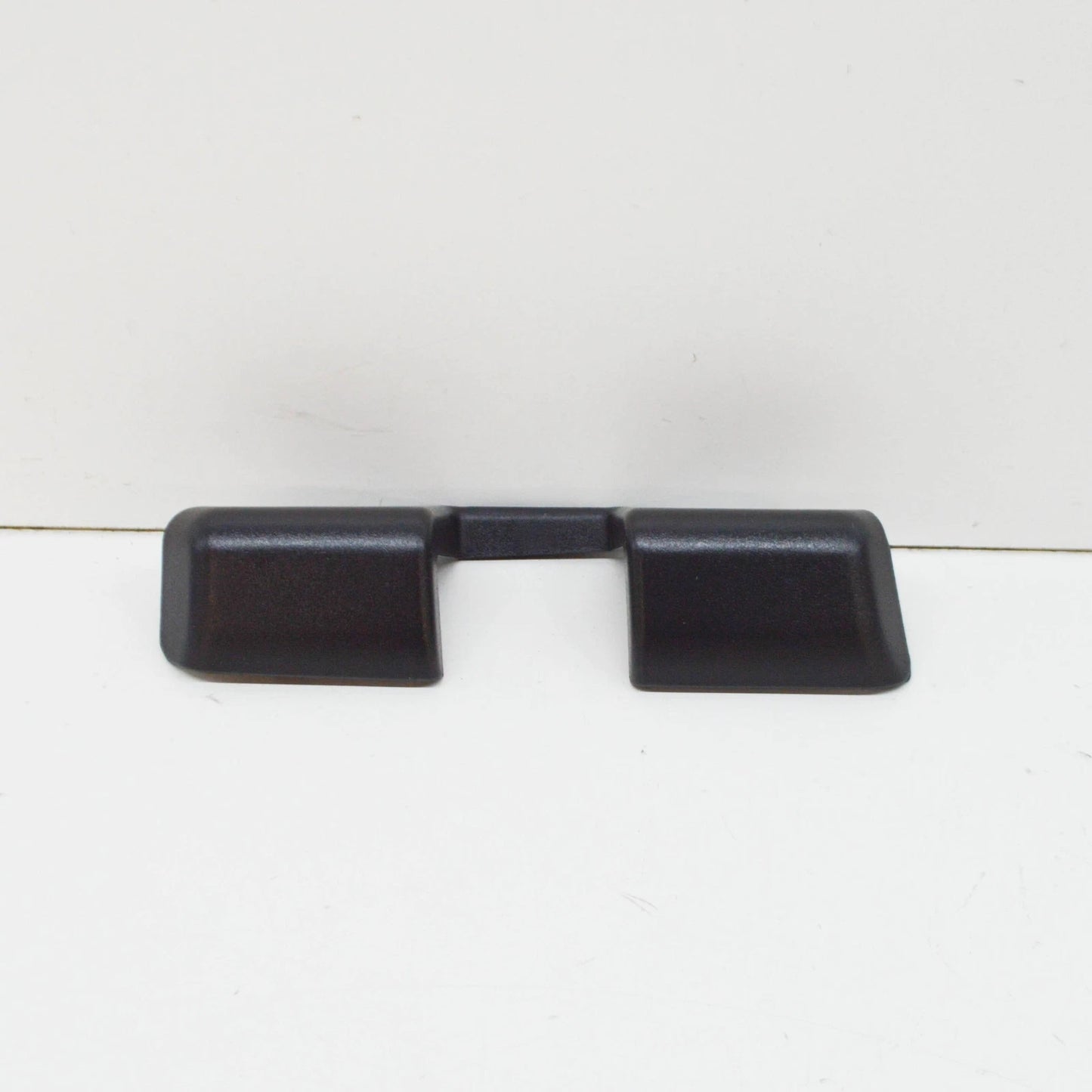 NEW BMW Z3 COUPE E36 LEFT TRUNK HINGE COVER 51718401013 8401013 ORIGINAL