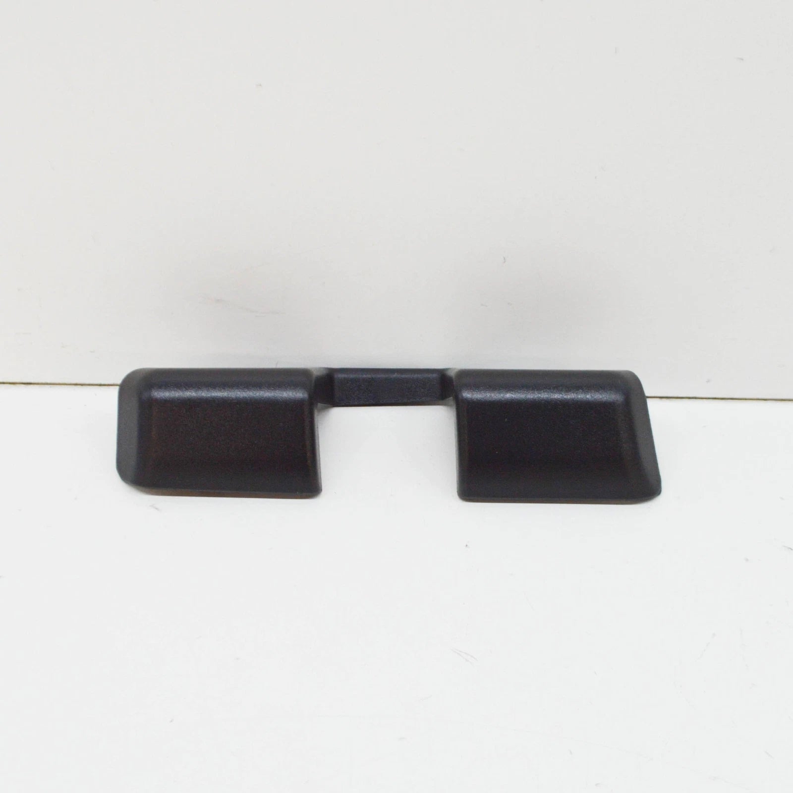 NEW BMW Z3 COUPE E36 LEFT TRUNK HINGE COVER 51718401013 8401013 ORIGINAL