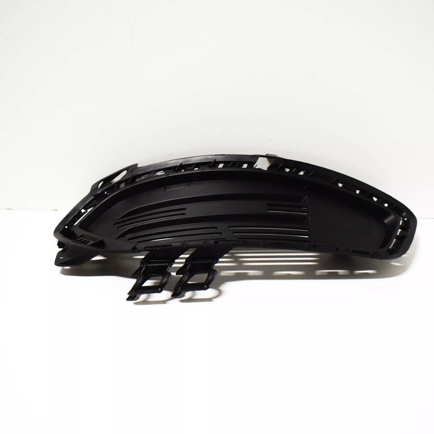 NEW MERCEDES-BENZ CLA COUPE C117 FRONT RIGHT INNER GRILLE A117885232264 ORIGINAL