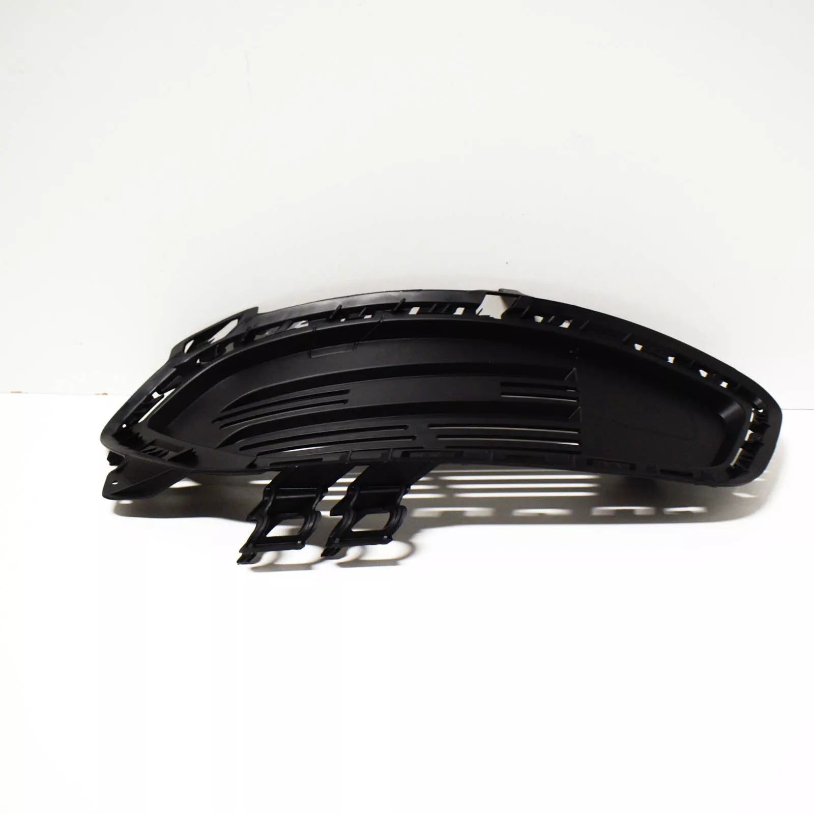 NEW MERCEDES-BENZ CLA COUPE C117 FRONT RIGHT INNER GRILLE A117885232264 ORIGINAL