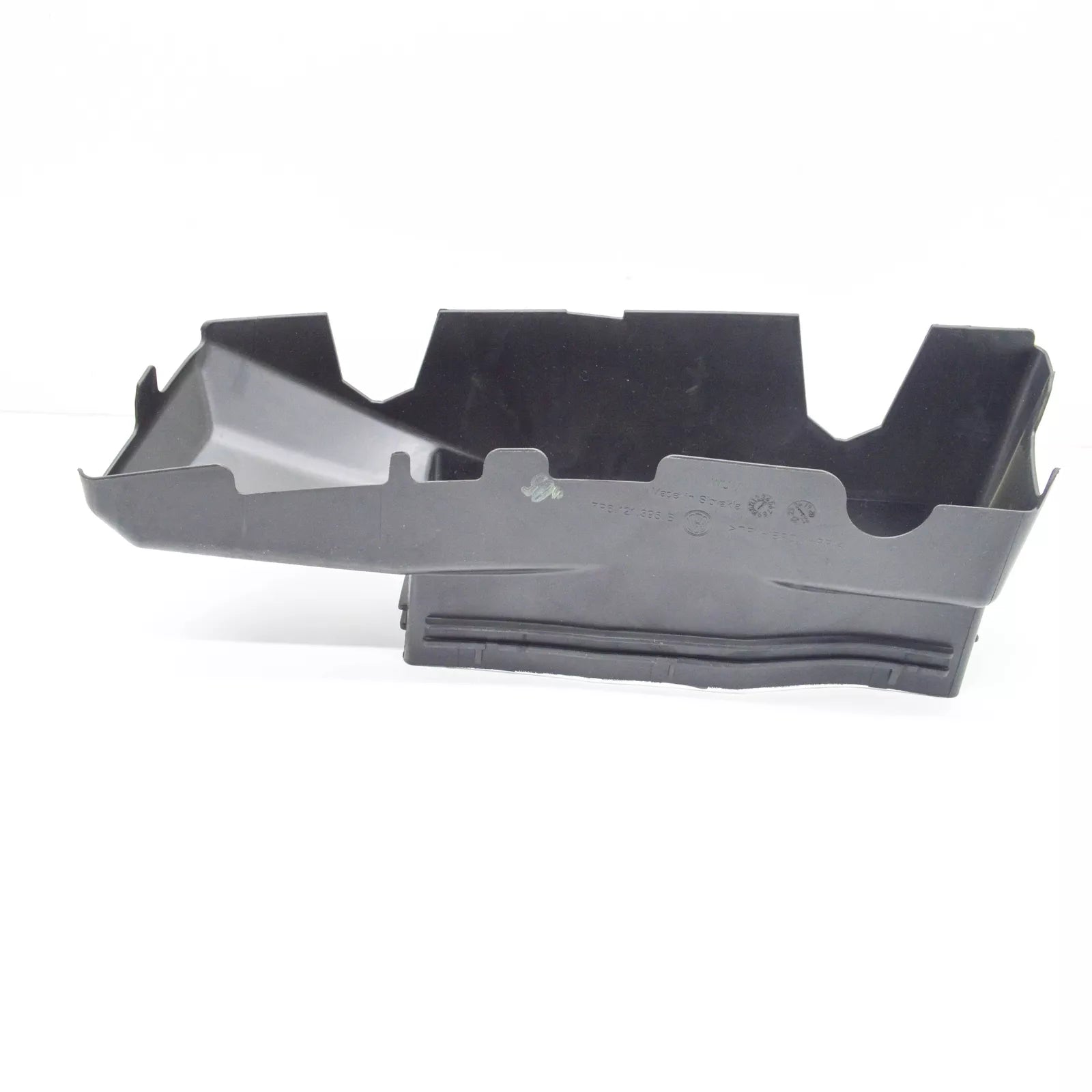 NEW VOLKSWAGEN TOUAREG 7P LEFT RADIATOR AIR DUCT 7P6121395B ORIGINAL