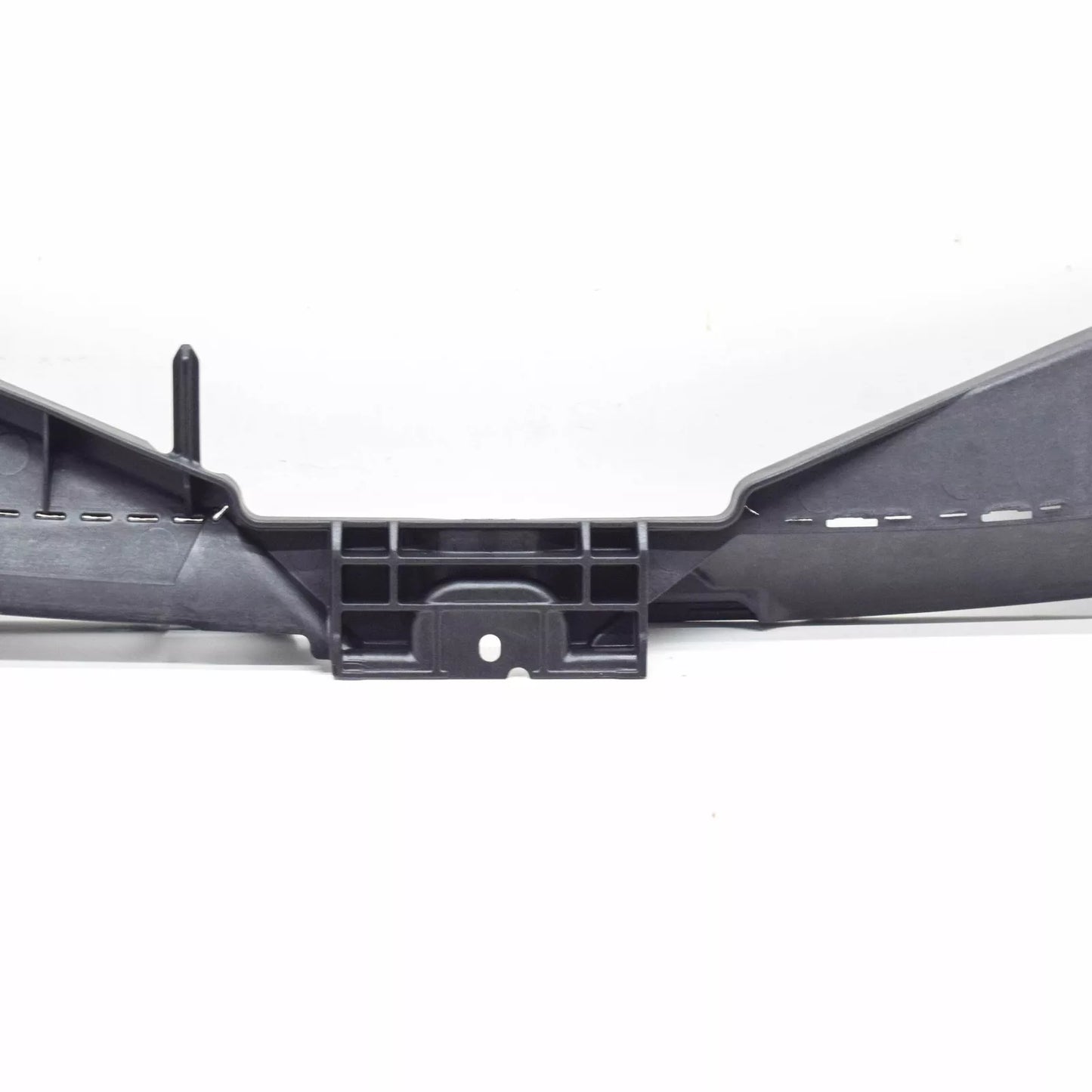 NEW VW SCIROCCO MK3 FRONT CENTRE RADIATOR GRILLE SUPPORT 1K8805813A