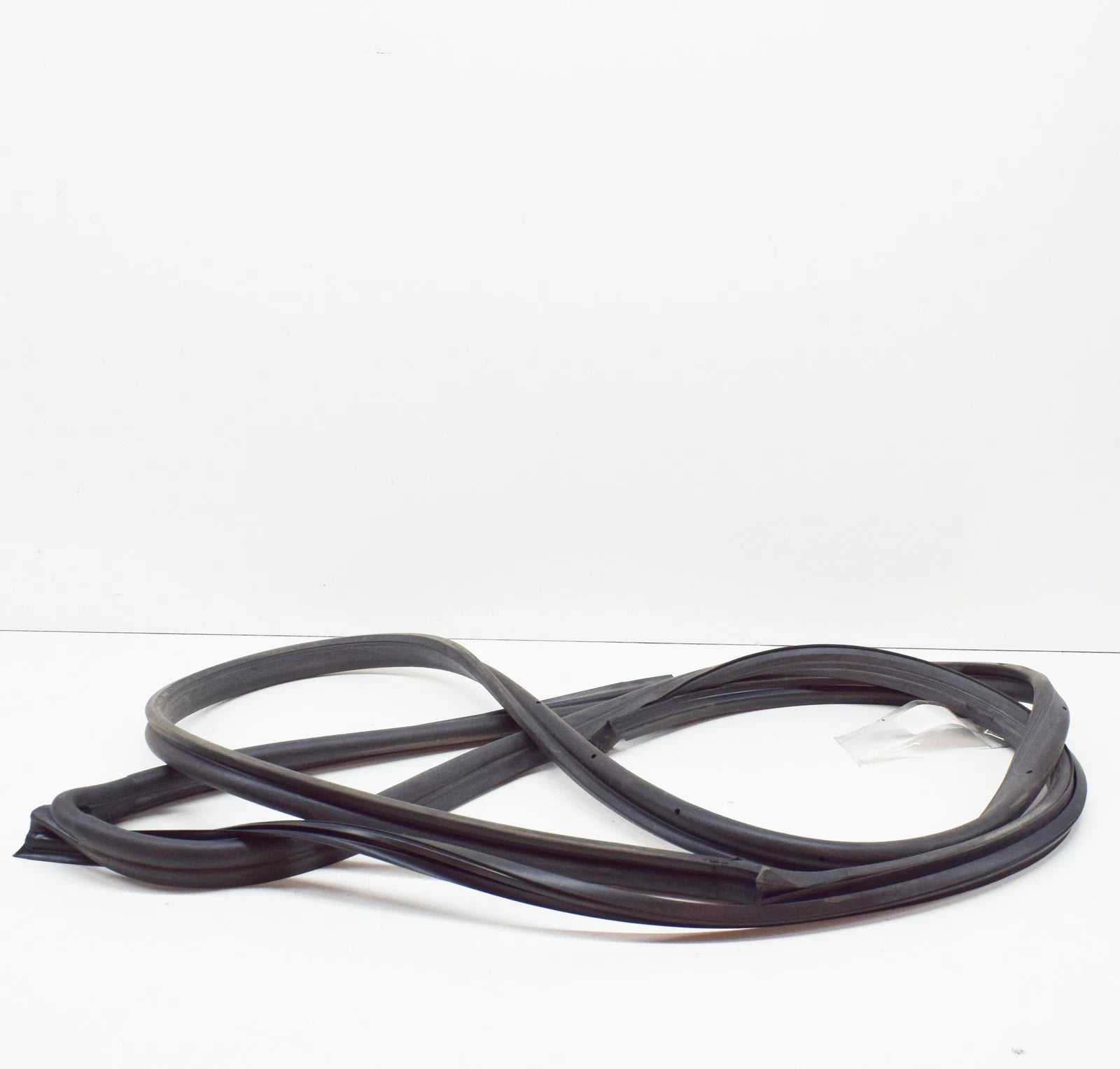 NEW MERCEDES-BENZ S-CLASS W140 WEATHERSTRIP RIGHT FRONT DOOR A1407200278