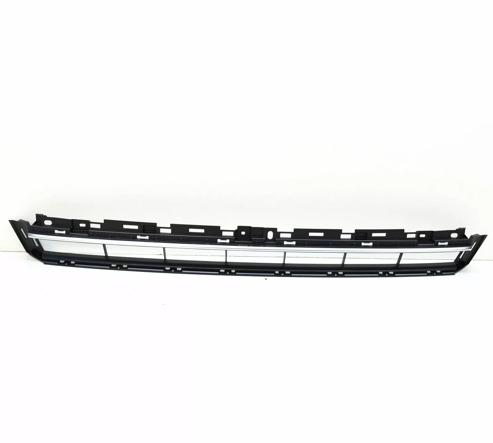 NEW AUDI A4 B9 FRONT BUMPER LOWER GRILLE 8W6807683ARU6 2017