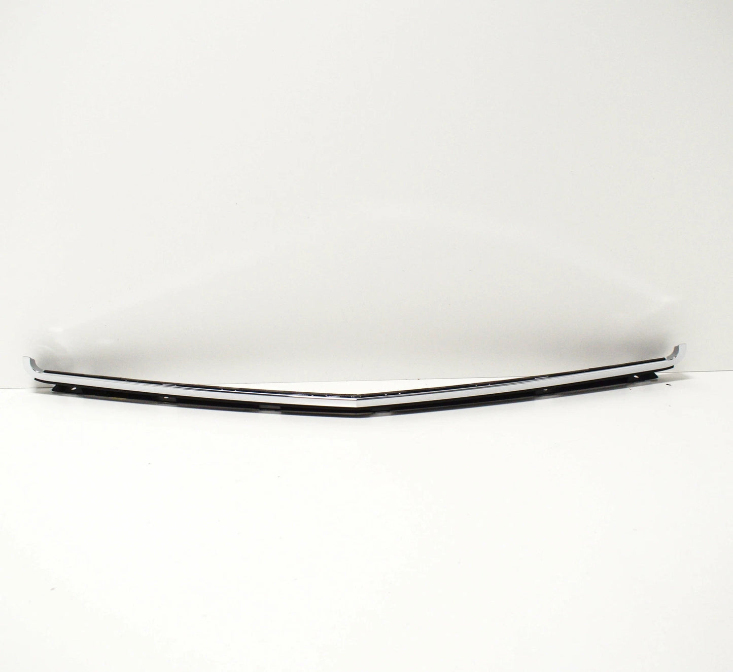 NEW MERCEDES-BENZ C W204 AMG FRONT BUMPER GRILLE UPPER TRIM A2048800983