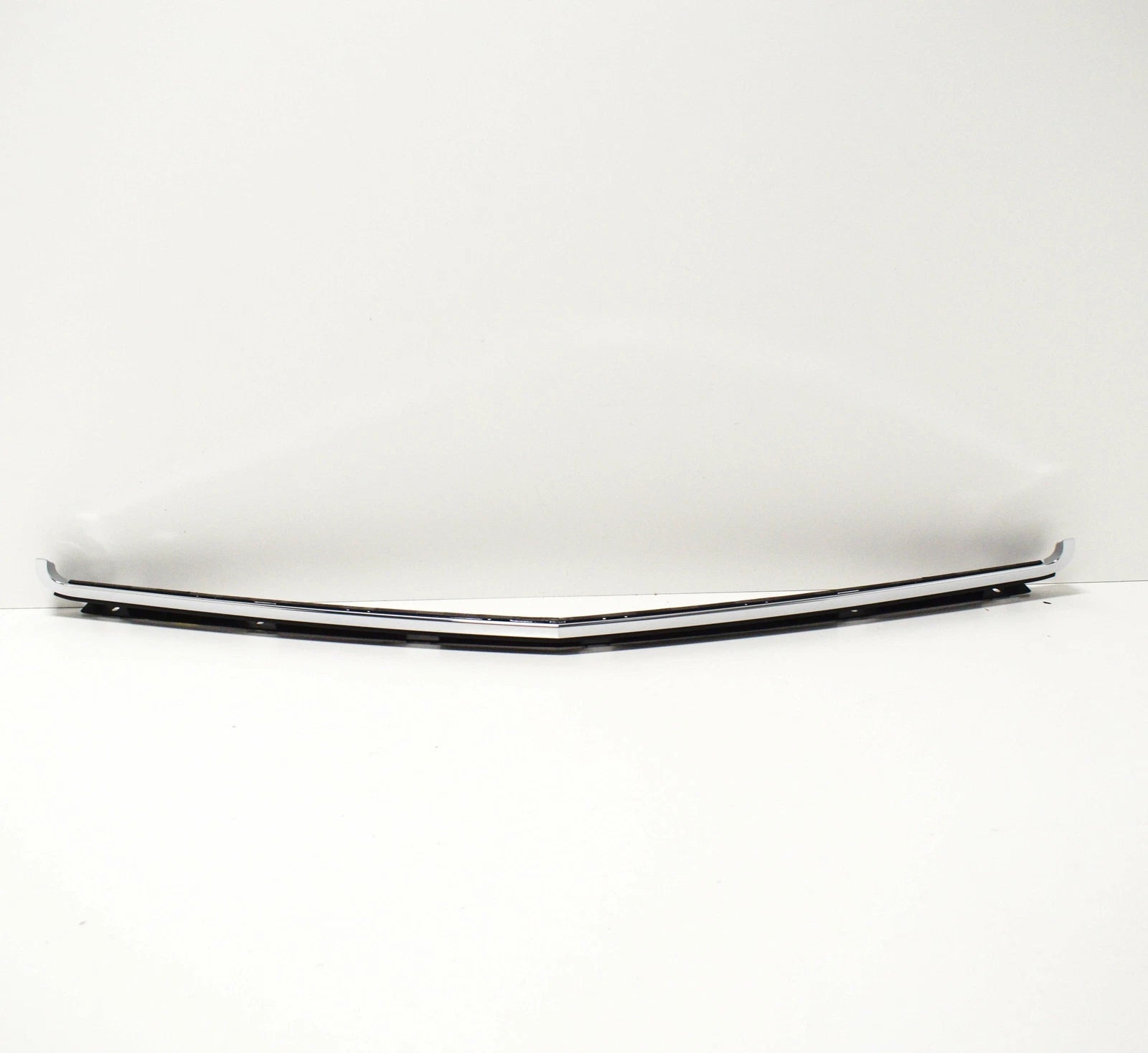 NEW MERCEDES-BENZ C W204 AMG FRONT BUMPER GRILLE UPPER TRIM A2048800983