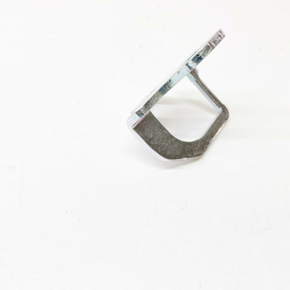 NEW MERCEDES-BENZ CLA COUPE C117 TAILGATE BOOTLID LOCK A2047580003 ORIGINAL