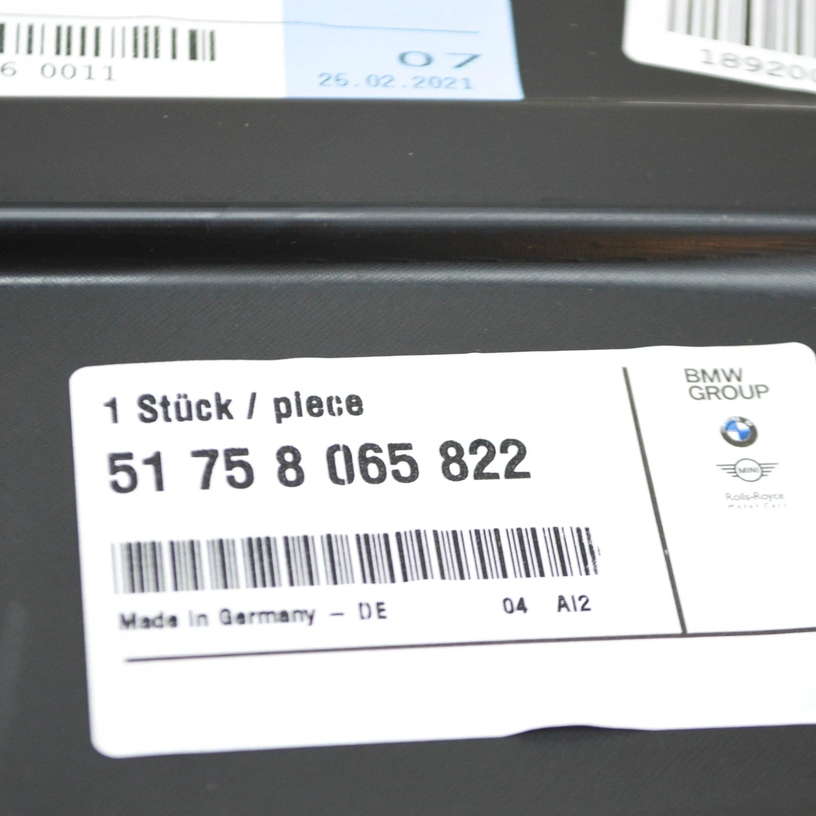 NEW BMW M5 F90 FRONT RIGHT FENDER LINER EXTENSION 51758065822 ORIGINAL