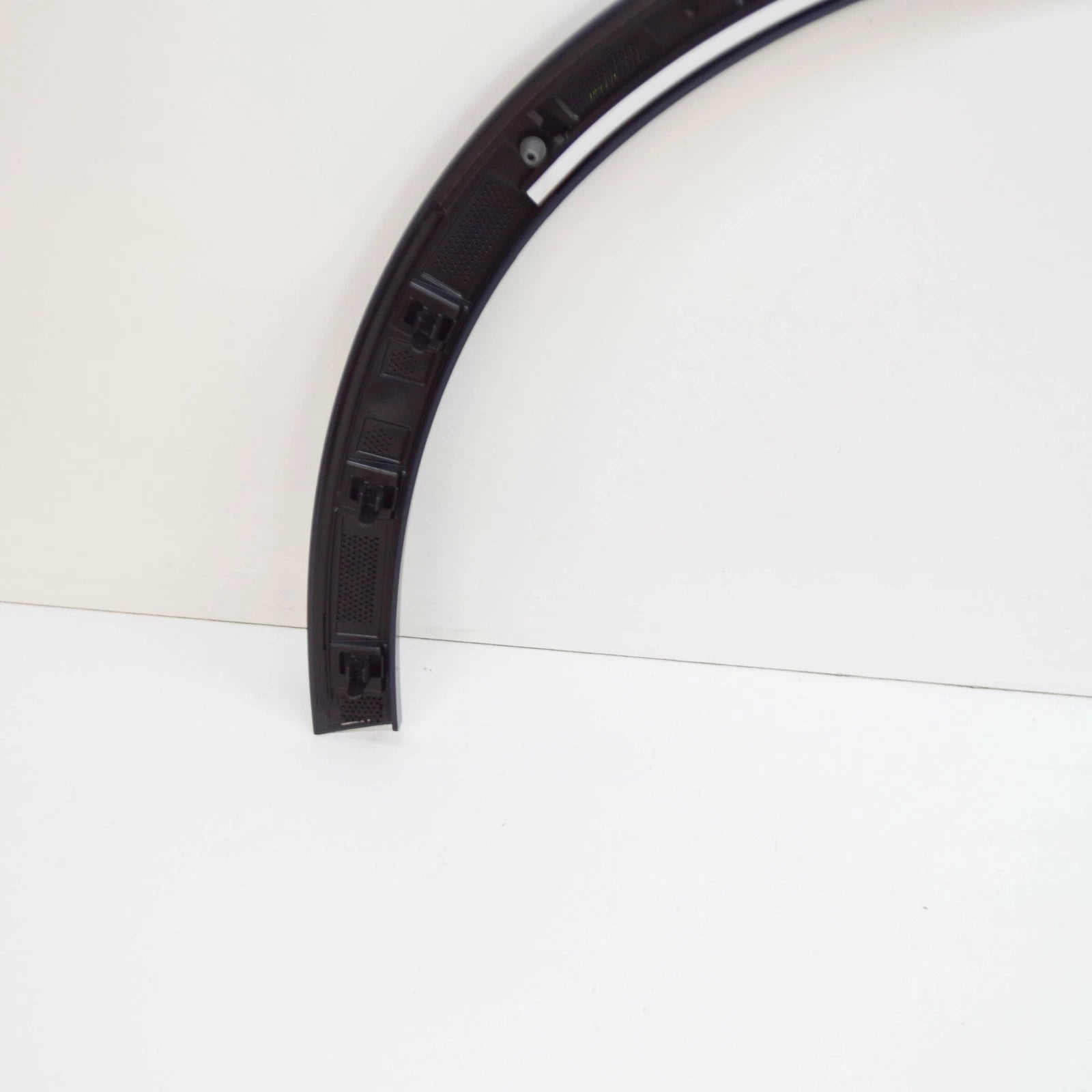 NEW AUDI Q3 F3 FRONT RIGHT WHEEL ARCH COVER 83A853718AGRU ORIGINAL