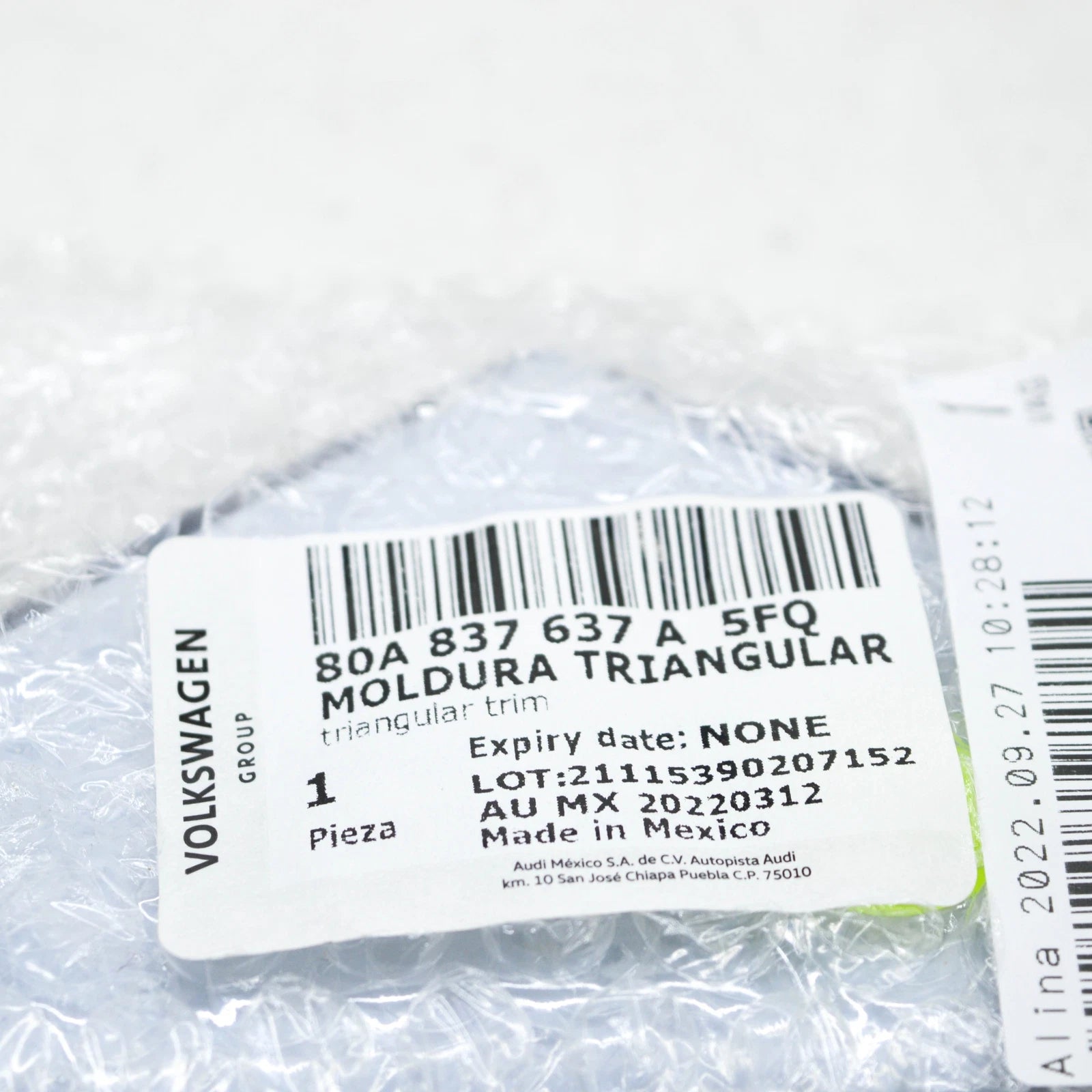 NEW AUDI Q5 FY FRONT LEFT WINDOW CORNER TRIM 80A837637A5FQ  ORIGINAL