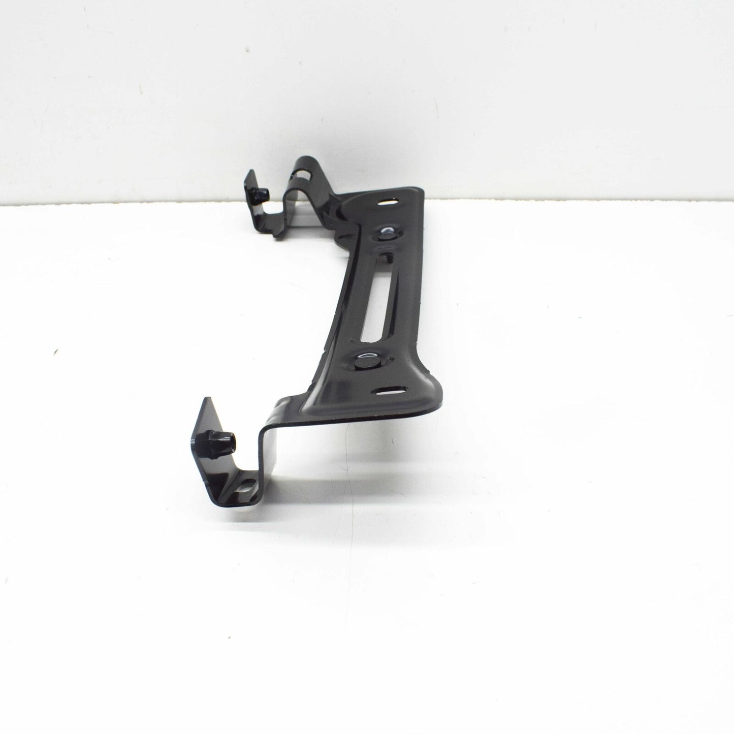 NEW AUDI Q7 4M FRONT RIGHT FENDER HOLDER BRACKET 4M0821432 ORIGINAL