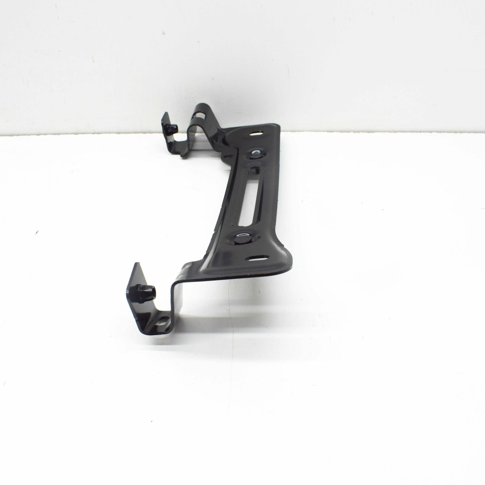 NEW AUDI Q7 4M FRONT RIGHT FENDER HOLDER BRACKET 4M0821432 ORIGINAL