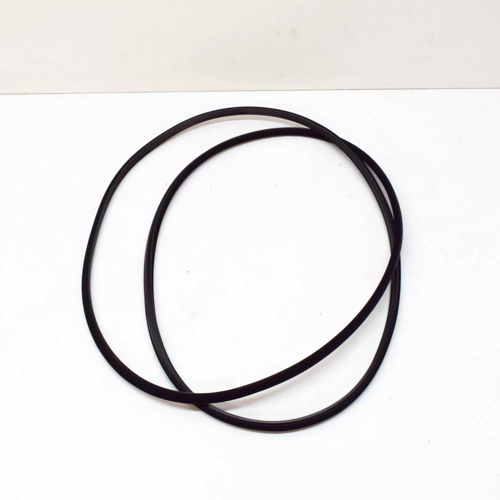 NEW BMW 3 E46 SUNROOF SEAL 54138218001 8218001 ORIGINAL