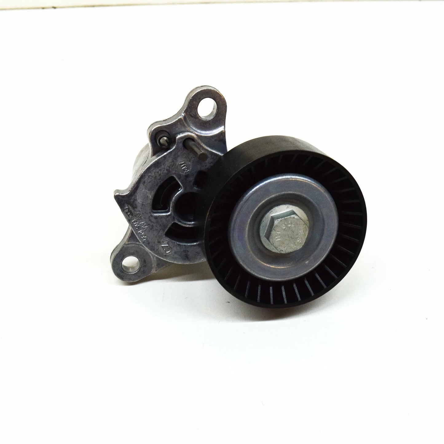 NEW AUDI Q5 FY ACCESSORY DRIVE BELT TENSIONER ASSEMBLY 06M903133J ORIGINAL