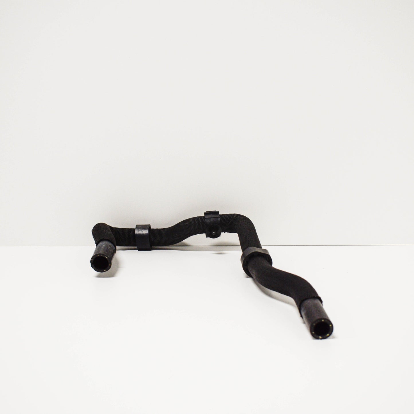 NEW AUDI A4 B8 CENTER COOLANT WATER PIPE HOSE 8K0145923B ORIGINAL