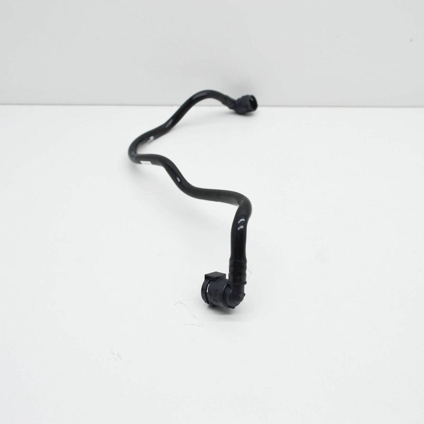 NEW BMW 3 F30 CYLINDER HEAD-EXPANSION TANK TUIBE HOSE 17125A22621 ORIGINAL