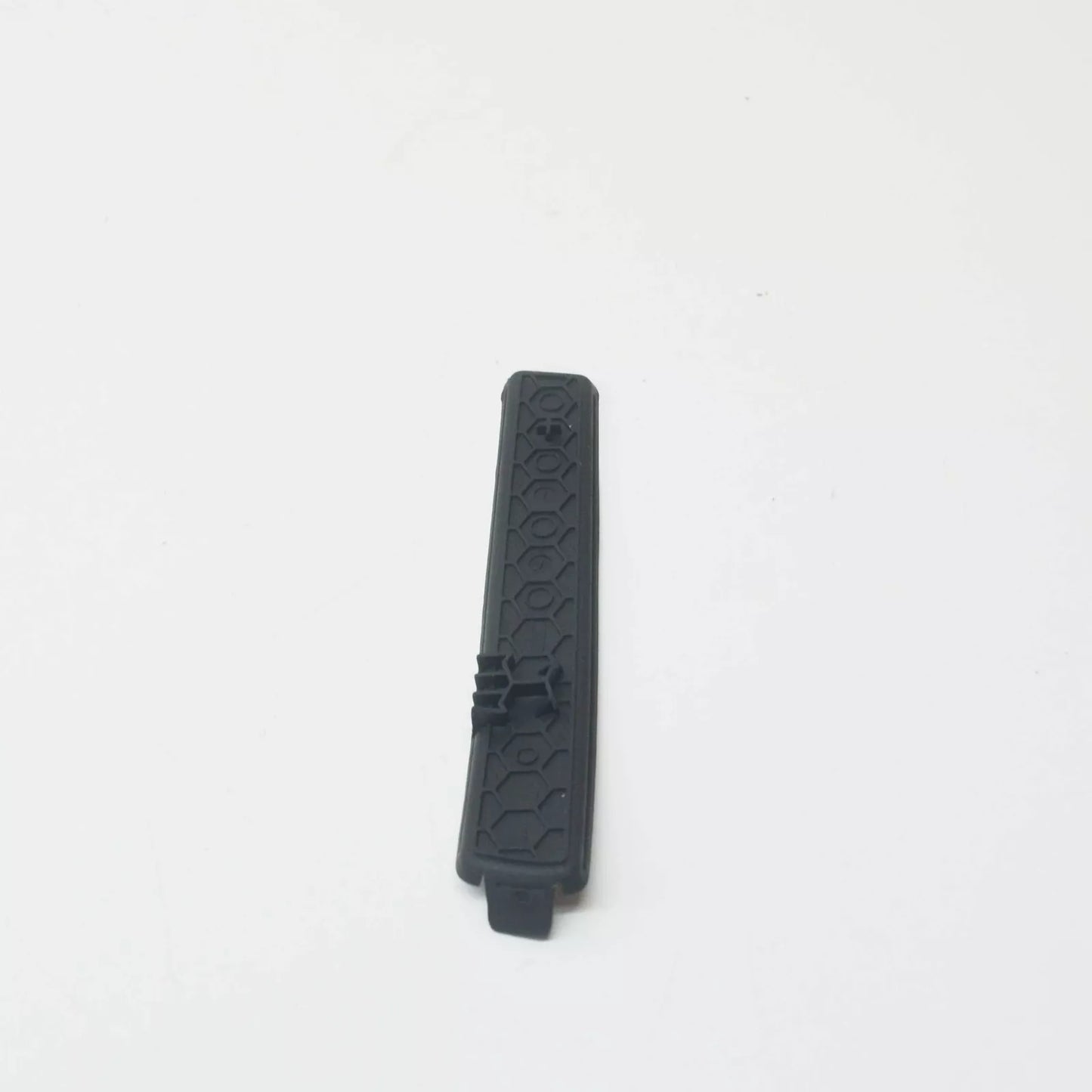 NEW AUDI Q5 PANEL TRIM CUP INSERT RUBBER 80B8632824PK 2016