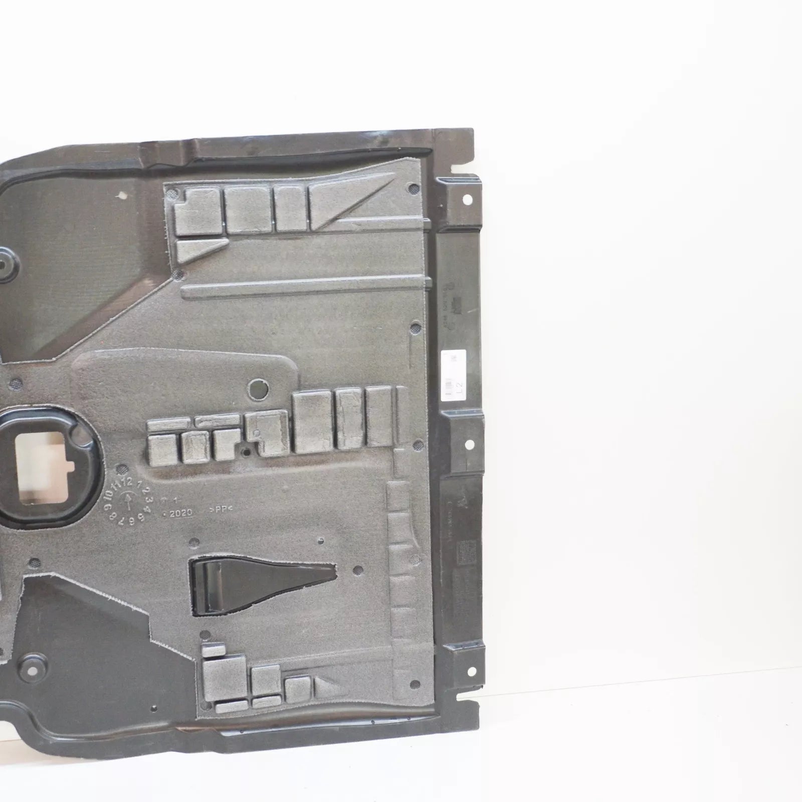 NEW MERCEDES-BENZ A-CLASS W176 ENGINE UNDERTRAY COVER A2465200123 2015 ORIGINAL