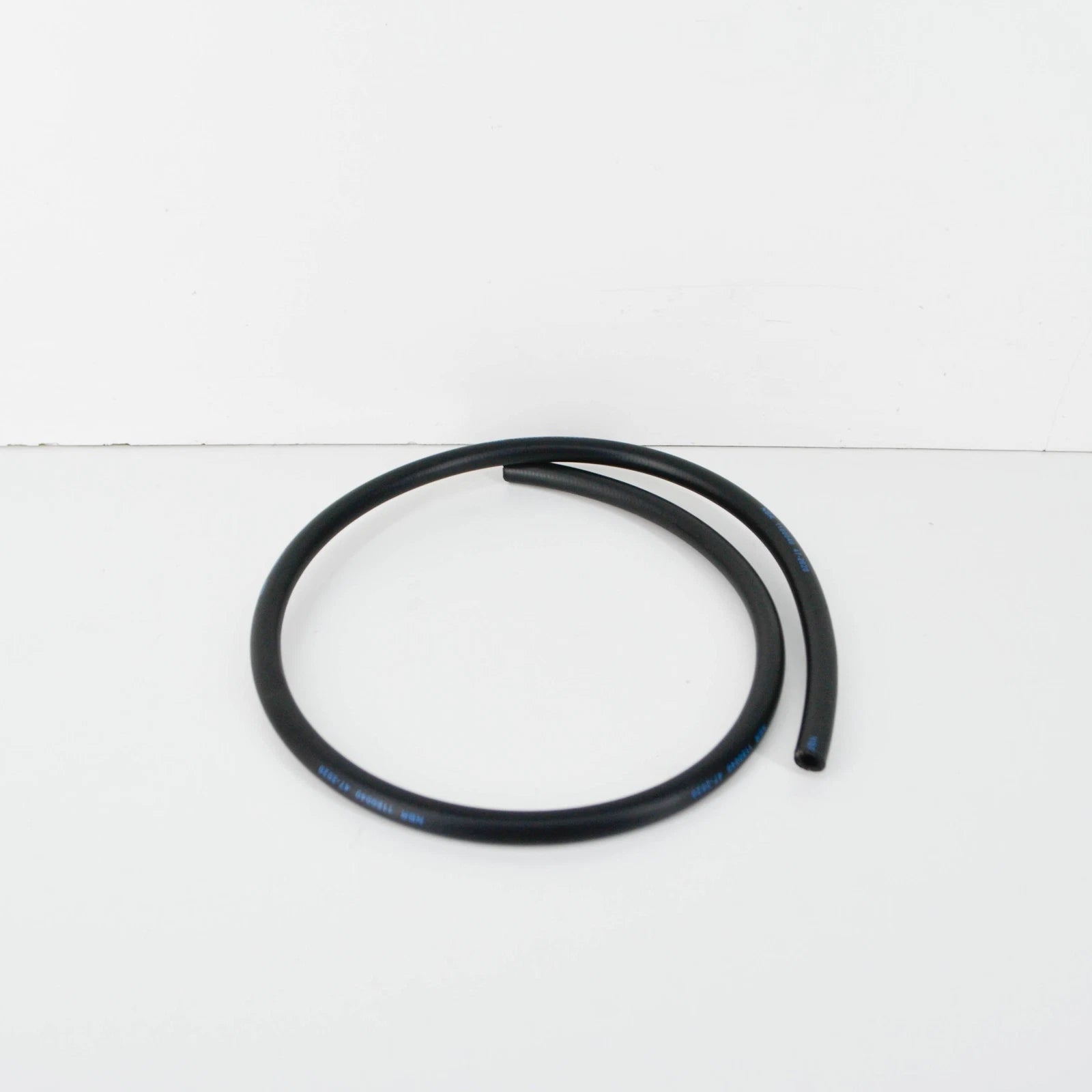 NEW BMW 5 E28 FUEL HOSE 16121180040 1180040 ORIGINAL