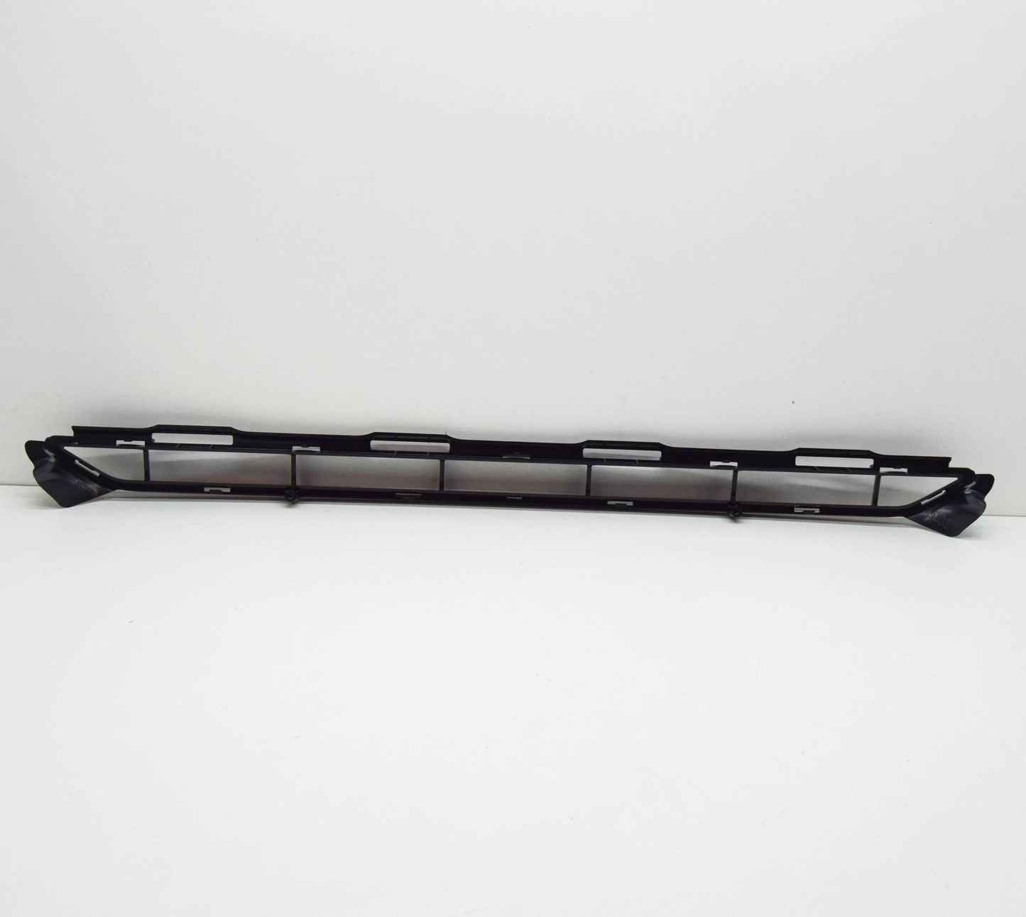 NEW AUDI A4 B9 FRONT BUMPER LOWER CENTER GRILLE 8W0807683B9B9 ORIGINAL