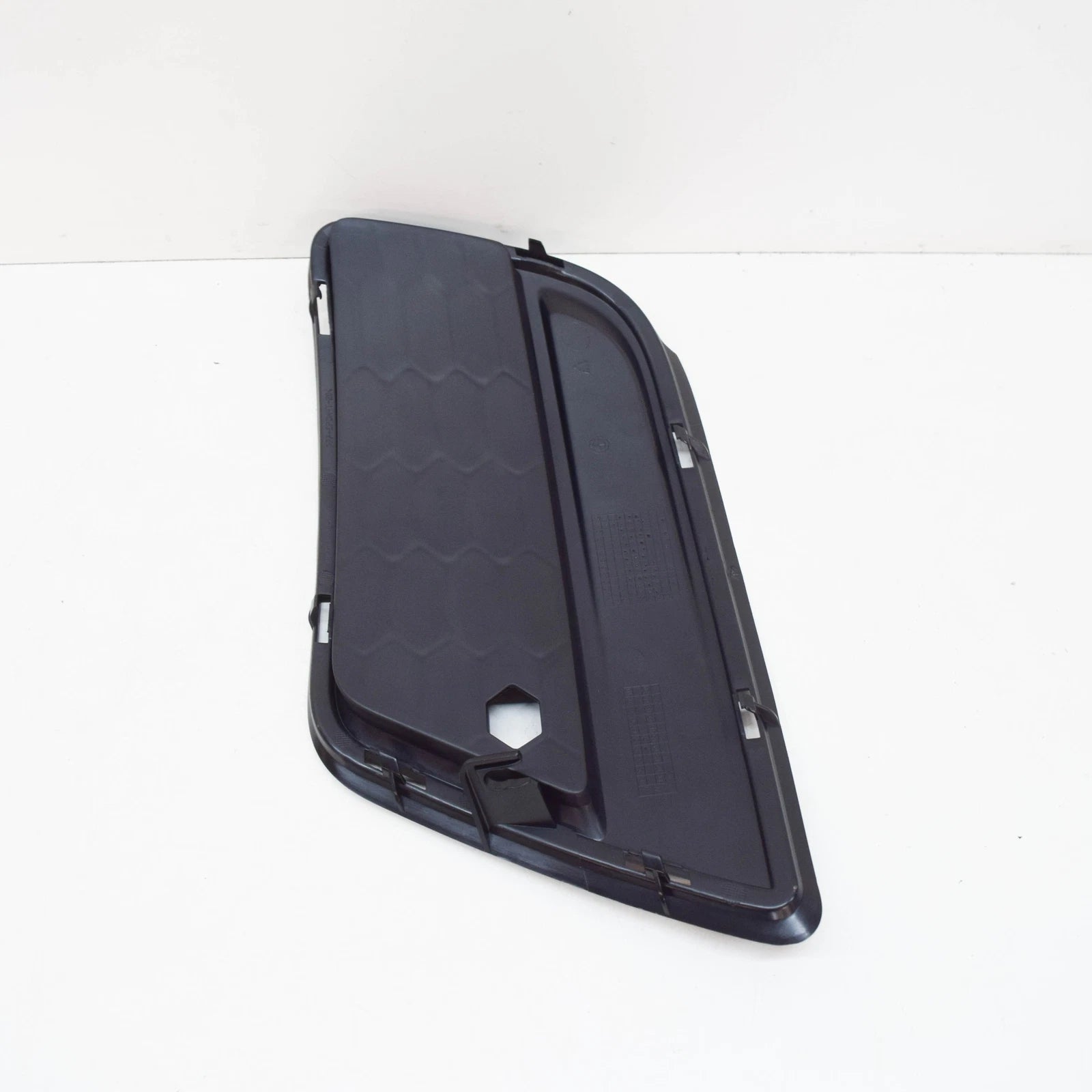 NEW BMW X3 F25 M SPORT FRONT BUMPER LEFT SIDE FOG GRILLE 51118050445 ORIGINAL