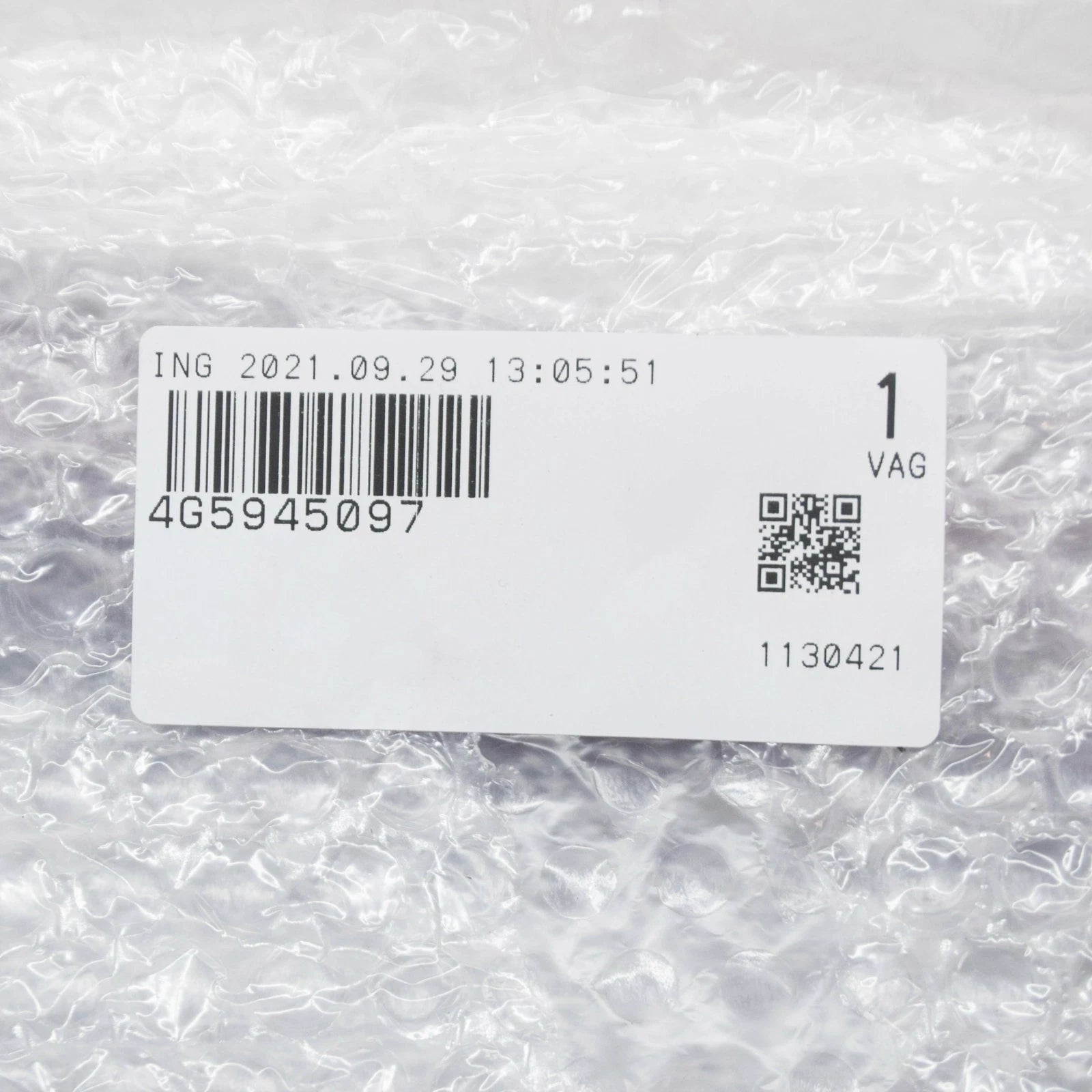 NEW AUDI A3 8V THIRD 3RD BRAKE STOP LIGHT 4G5945097