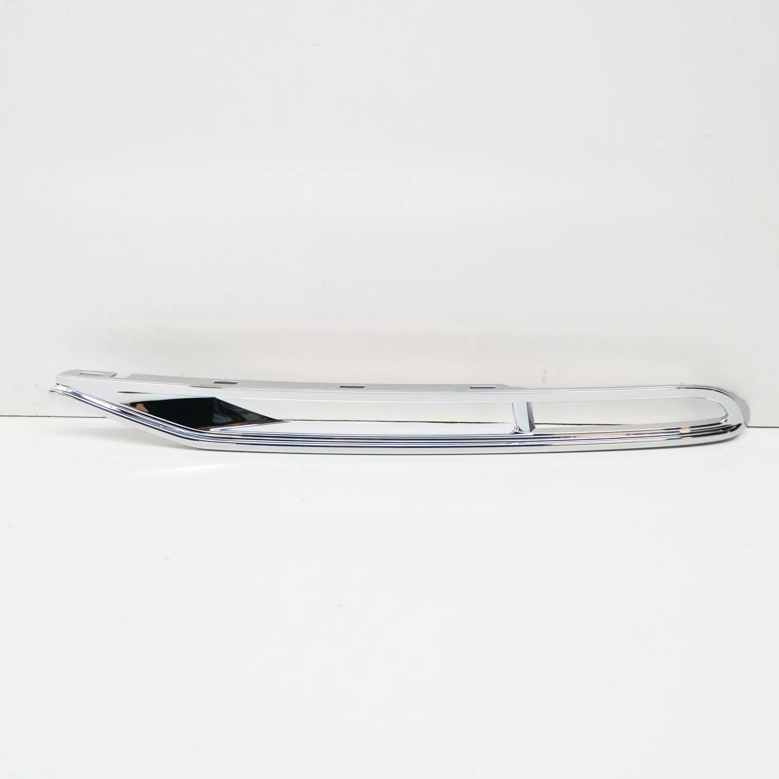 NEW VOLKSWAGEN PHAETON 3D FRONT LEFT BUMPER CHROME MOLDING 3D08072432ZZ ORIGINAL