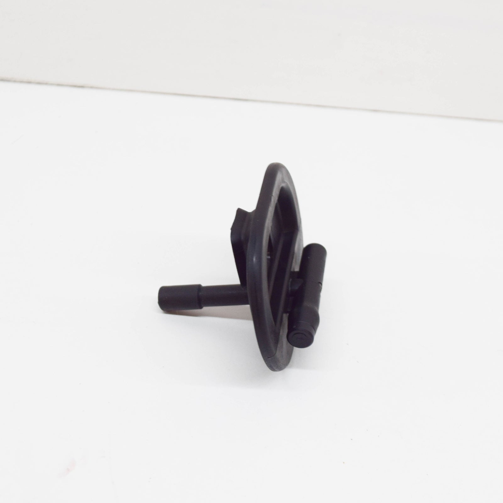 new volkswagen transporter t4 windscreen washer jet grommet 7d1955997 original