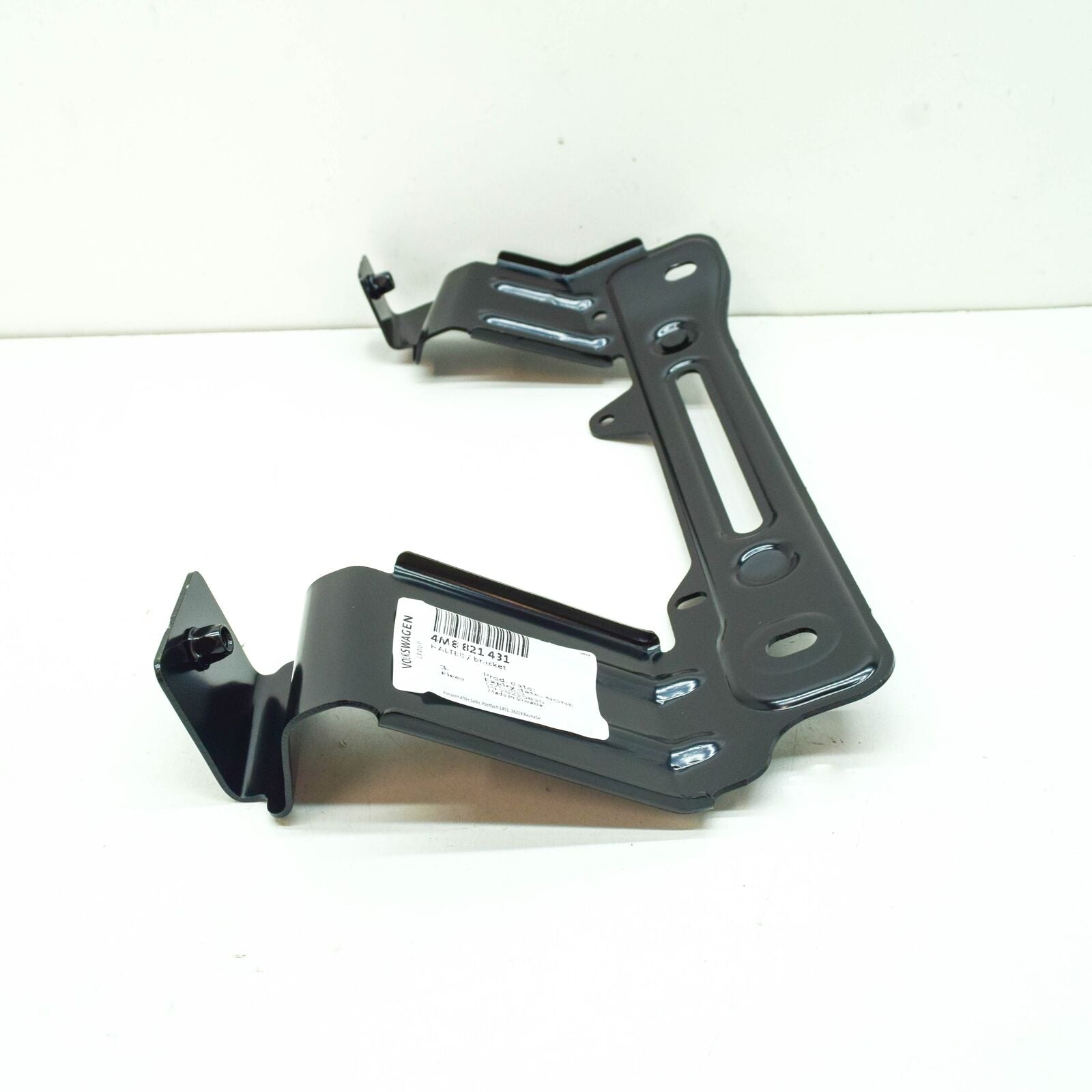 NEW AUDI Q8 4MN FRONT LEFT FENDER BRACKET 4M8821431 ORIGINAL