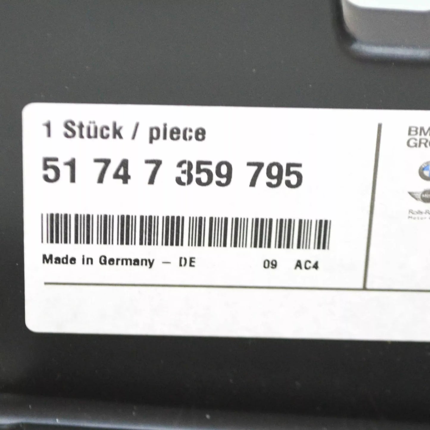 NEW BMW 5 G30 FRONT BUMPER CROSS MEMBER COVERING 51747359795 ORIGINAL