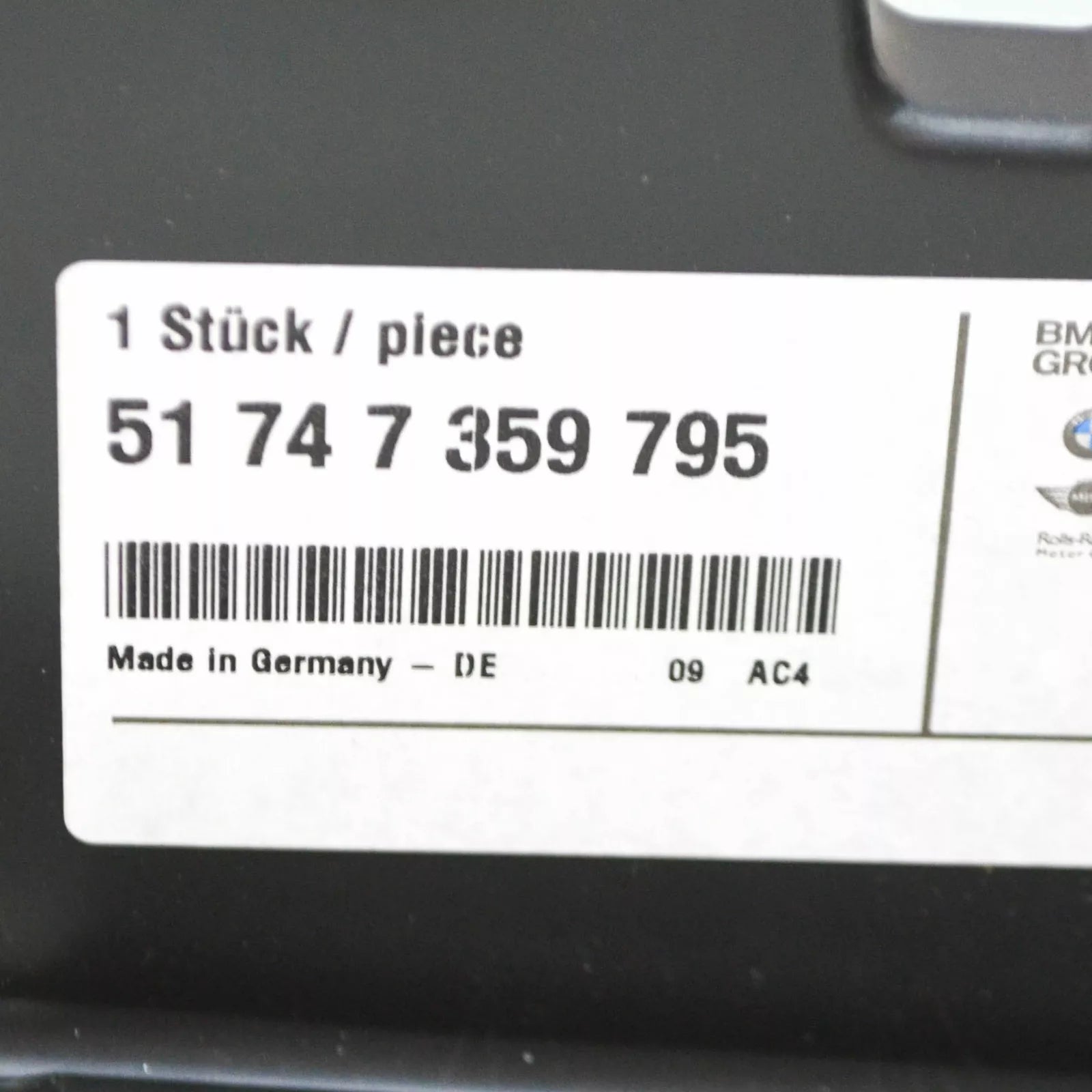 NEW BMW 5 G30 FRONT BUMPER CROSS MEMBER COVERING 51747359795 ORIGINAL