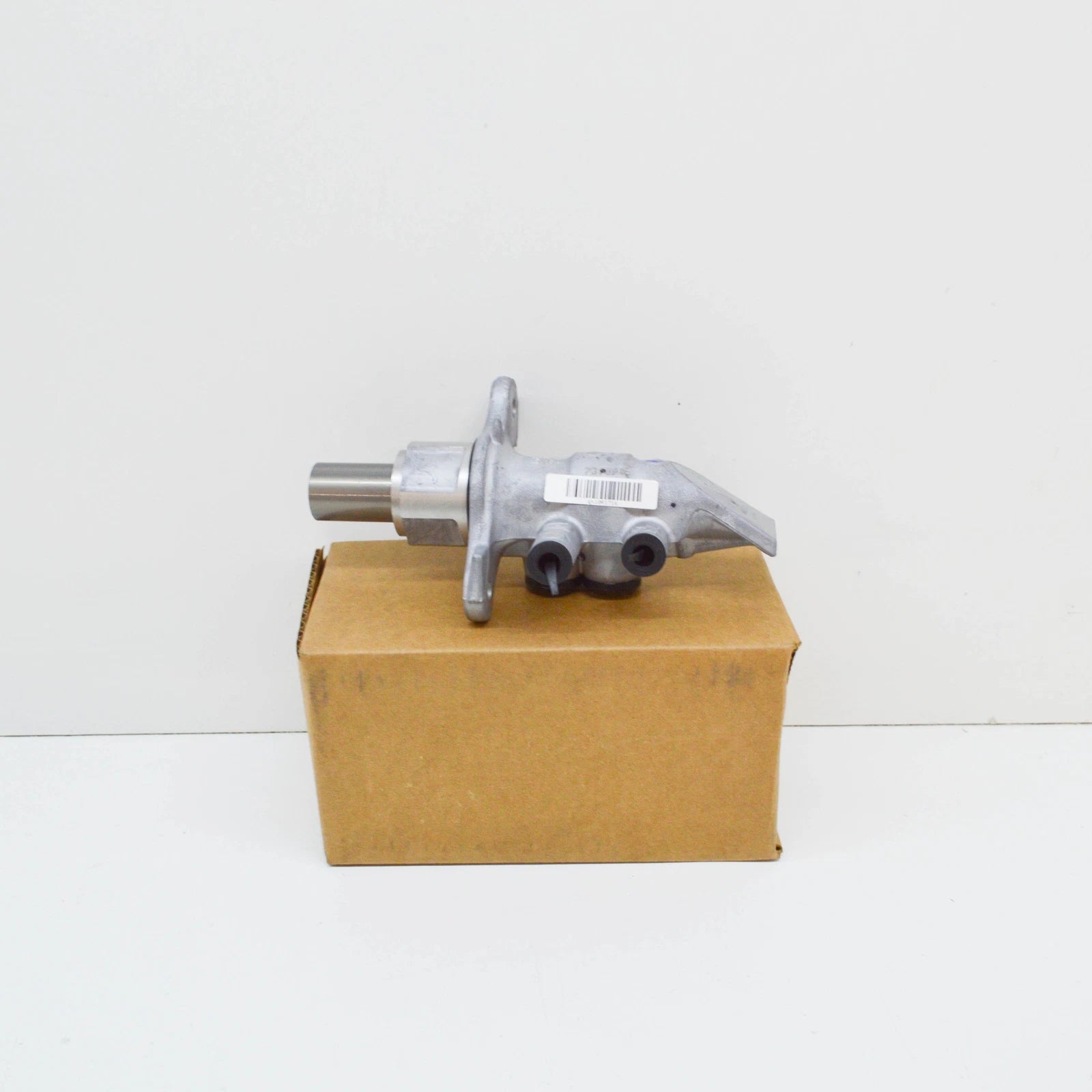 NEW MERCEDES-BENZ GLE W166 MASTER BRAKE CYLINDER A1664300201 ORIGINAL