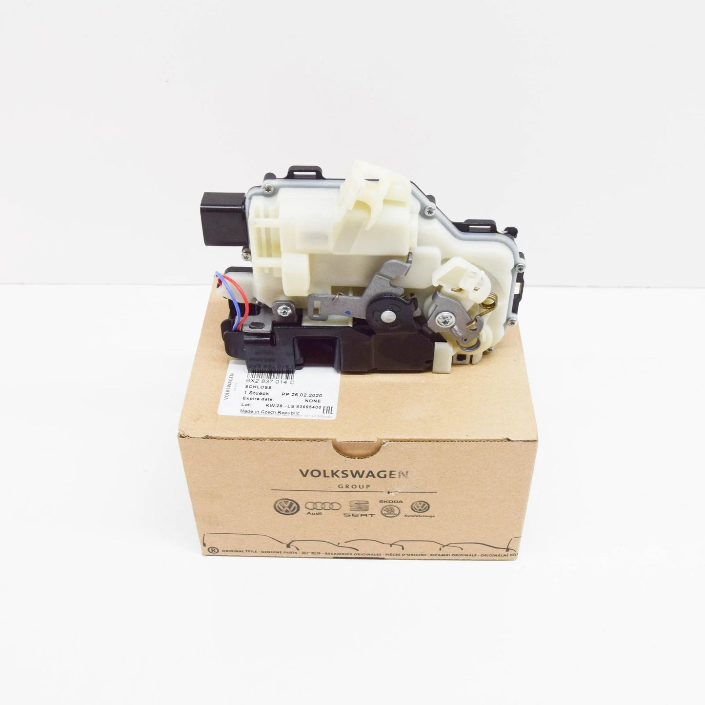 NEW VOLKSWAGEN BEETLE 9C FRONT RIGHT DOOR LOCK RHD 6X2837014C ORIGINAL