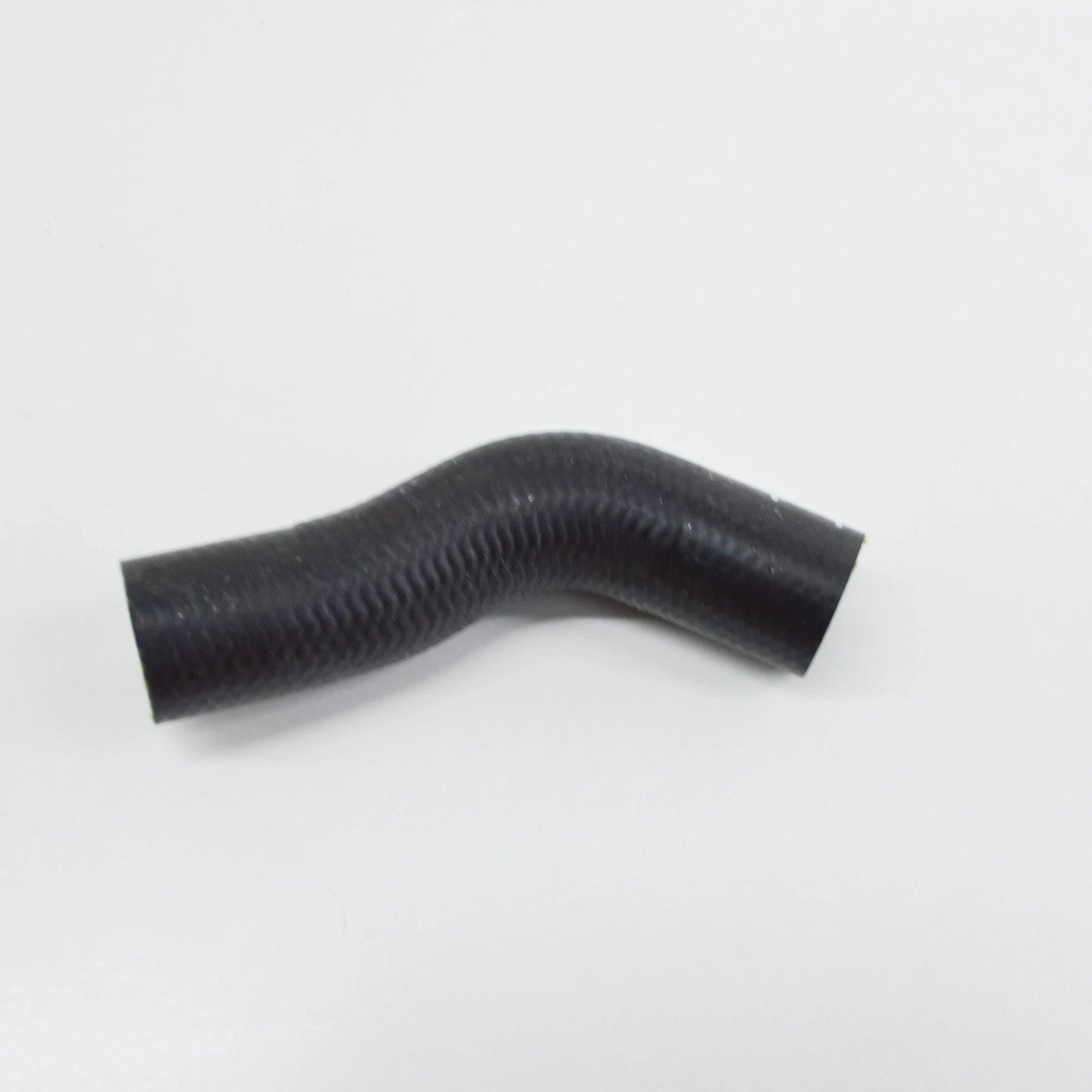 NEW AUDI A4 B7 ENGINE COOLANT HOSE 06D121057L ORIGINAL