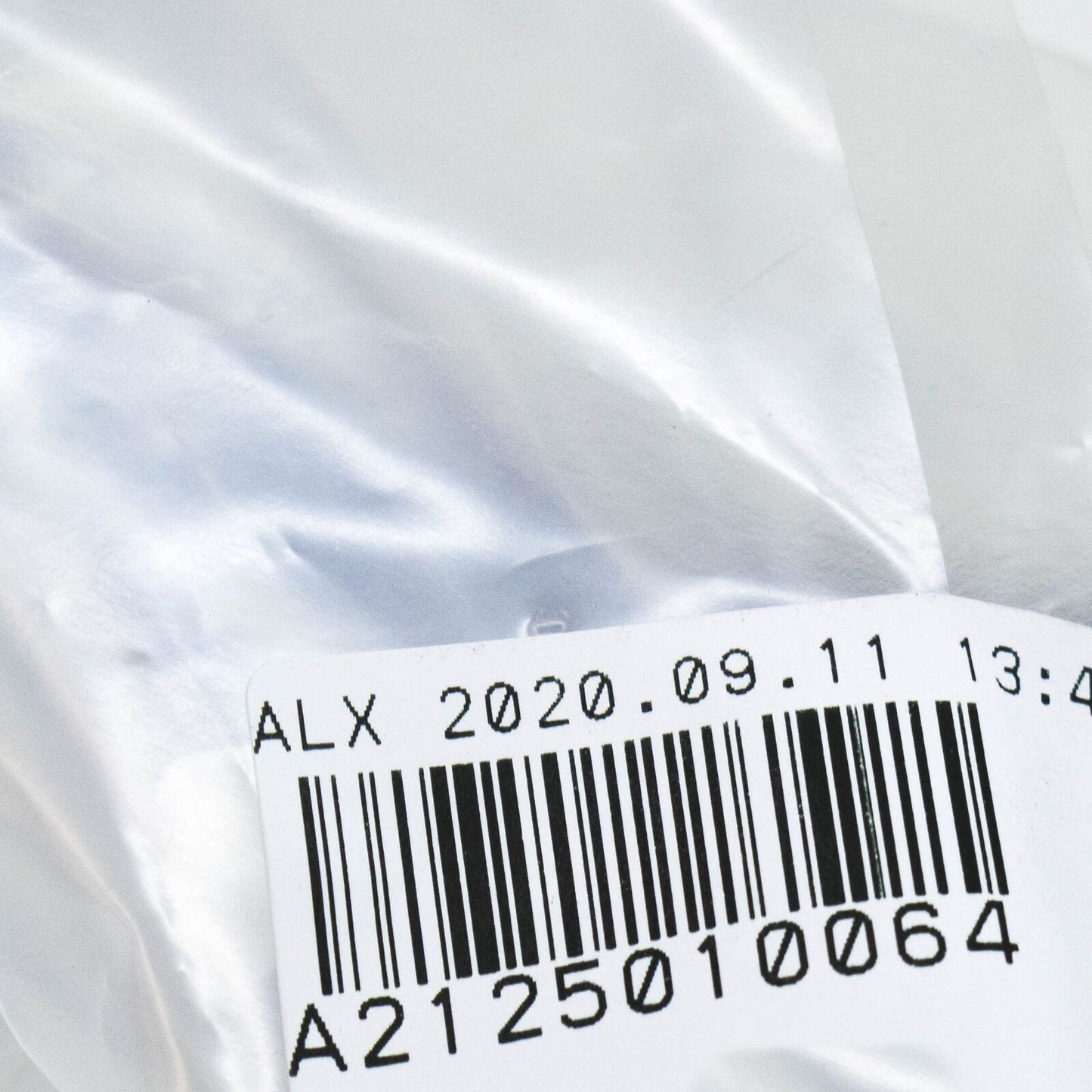 NEW MERCEDES-BENZ CLS C218 COOLANT HOSE A2125010064 ORIGINAL