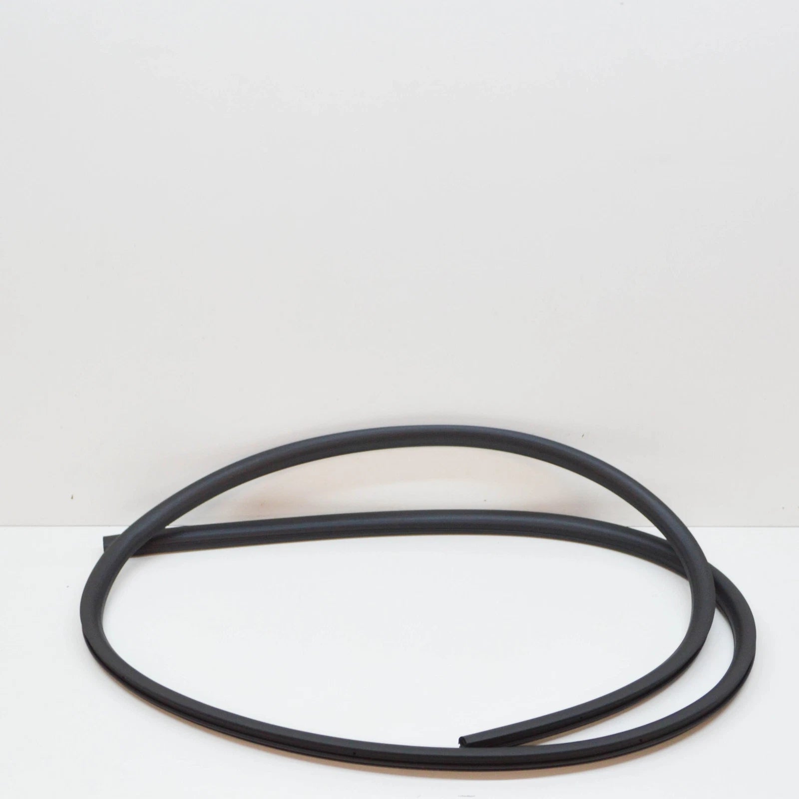 NEW VW TRANSPORTER T6 FRONT LEFT DOOR OUTER SEAL RUBBER 7LA837911C