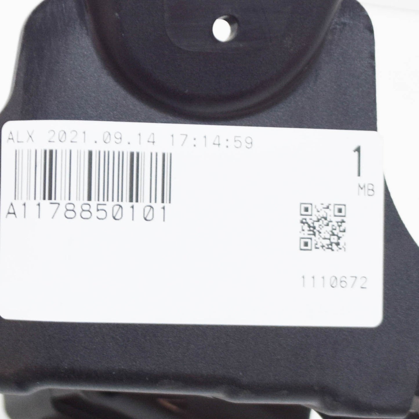 NEW MERCEDES-BENZ CLA COUPE C117 LEFT EXHAUST TIP BRACKET A1178850101 ORIGINAL